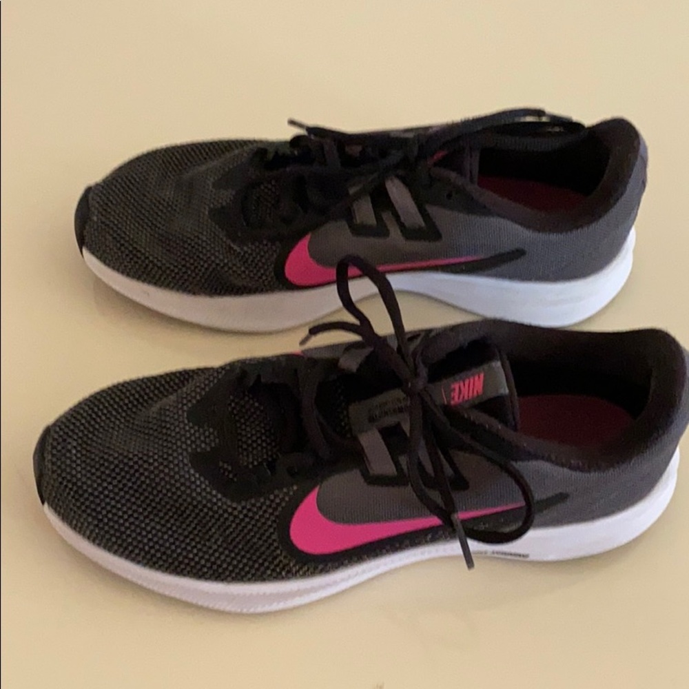 Nike Women’s Downshifter 9 Running Shoes